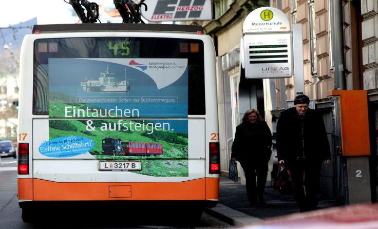 Bei einigen Buslinien kann es zu kurzen Anhaltungen und Behinderungen kommen. Foto: Weihbold