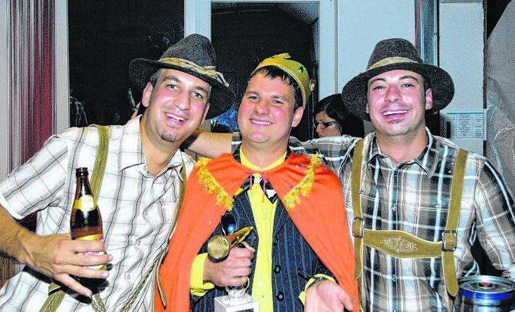 Auch heuer kämpfen Hobbysänger in Mühlbach um das „Goldene Mikrofon“.