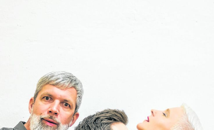 Das bewährte Schiedlberger Schauspielerteam amüsiert wieder im Pfarrsaal. Foto: Richter