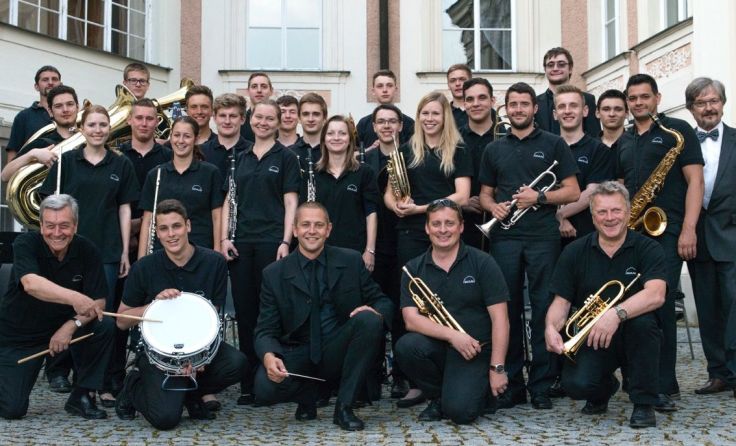 Das Ensemble MAN in Black Foto: Katrin Knogler 