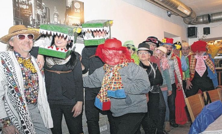 Schon bei den Sitzungen des Weyrer Faschingskomitees geht es lustig zu. 