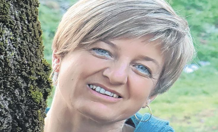 Hannelore Kleiß ist Autorin des Buches „Räuchern zu heiligen Zeiten". 