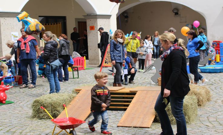 Foto: Drehscheibe Kind