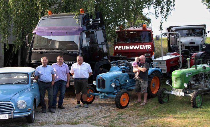 PFS-Sträußl-Obmann Josef Hofstätter und Team freuen sich aufs Fest. Foto: Franz Putz