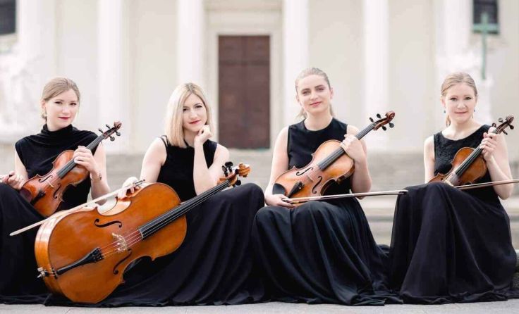 Das virtuose Selini Quartett bespielt das Kutschenmuseum Gruber. Foto: Damian Posse