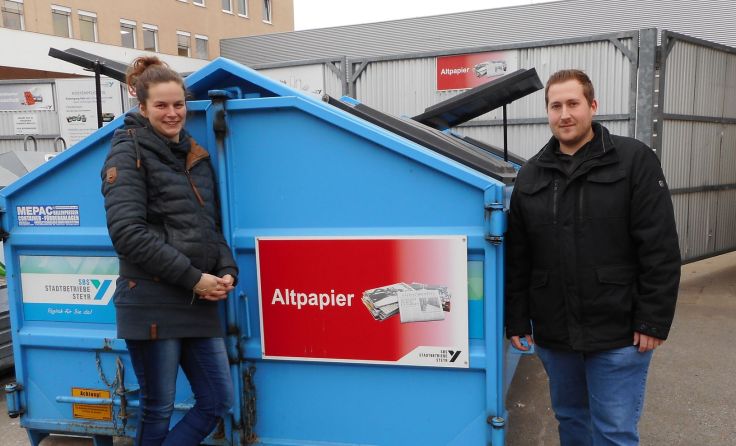 Katharina Freiberger und Dominik Tischlinger sind Abfallberater der Steyrer Stadtbetriebe. Foto: SBS