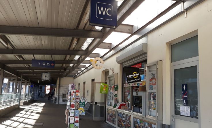 Um das „stille Örtchen“ am Steyrer Bahnhof wird es künftig wohl noch ruhiger.