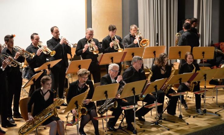 Die Bigband des MV Waldneukirchen versteht es, die Gäste aufs Parkett zu locken. Foto: privat