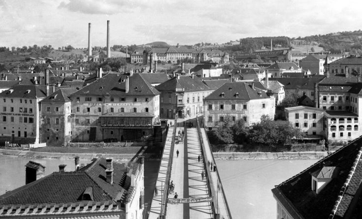 Vorgeschmack auf den historischen Kalender für 2022 (Foto: Stadtarchiv Steyr)