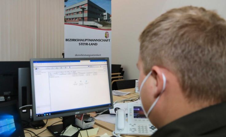 Soldaten beim Contact Tracing in der Bezirkshaupmannschaft Steyr-Land (Foto: BMLV/Anton Mickla)
