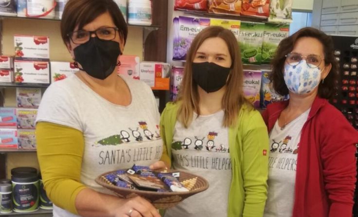 Mitarbeiter der Apotheke Losenstein (Foto: B-fair Weltladen Losenstein)