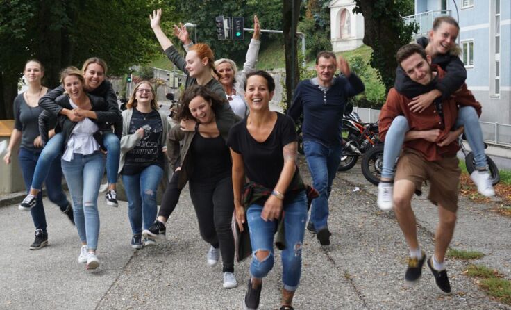 Die Schule für Sozialbetreuungsberufe freut sich für Absolventen. (Foto: Archivfoto: SOB (2019))
