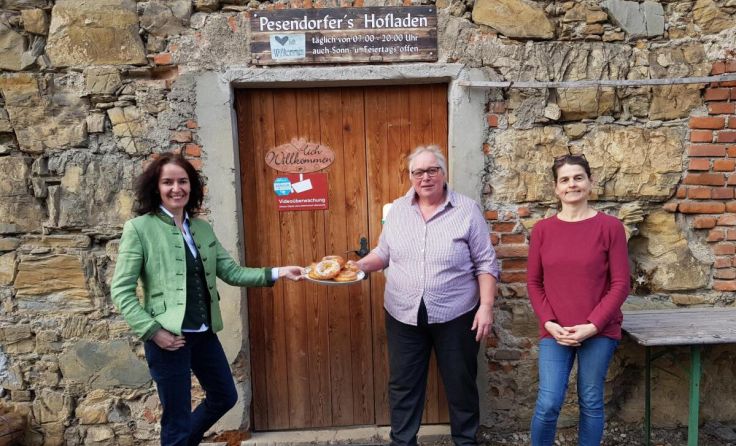 In Pesendorfers Hofladen in Garsten gibt es am 26. Februar frische Krapfen. (Foto: privat)