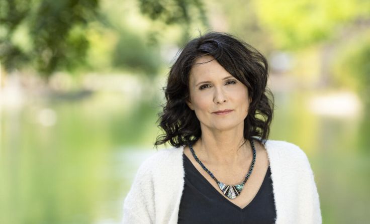 Judith W. Taschler liest beim Geburtstagsfest der Stadtbücherei Steyr. (Foto: Maria Noisternig)