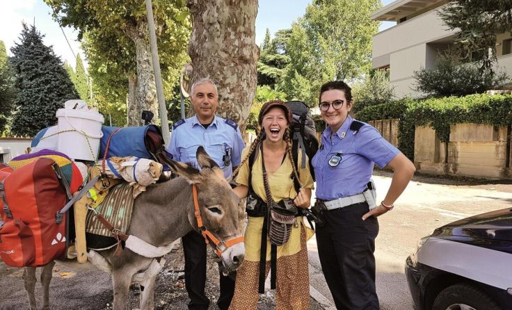 In Bassano del Grappa wird das kuriose Duo von der Polizei angehalten. (Foto: privat)