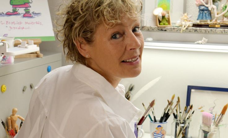 Conny Wolf in ihrem Atelier (Foto: Tamara Weinzierl-Tanczos)
