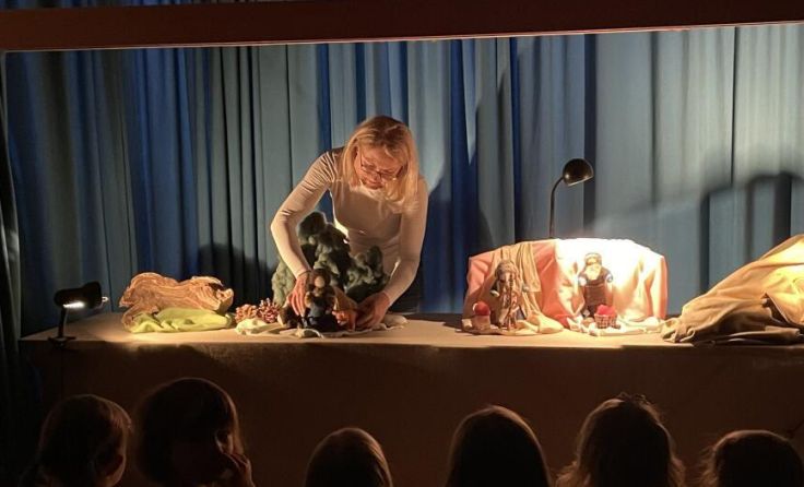 Alle Kinder können auch ein Waldorf-Puppenspiel erleben. (Foto: privat)