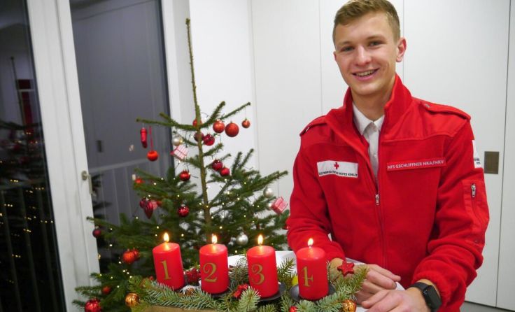Thomas Gschliffner aus Steyr macht am 24. Dezember Dienst. (Foto: OÖRK / Evelyn Leitner)