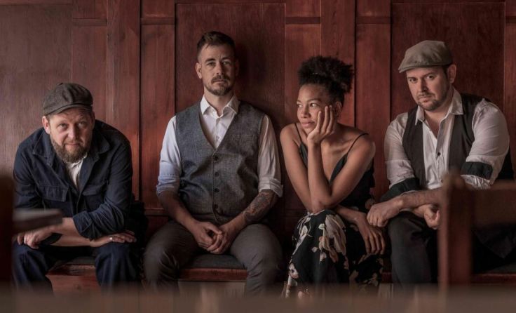 Martin Spengler + die foischn Wiener*innen (Foto: Stephan Mussil)