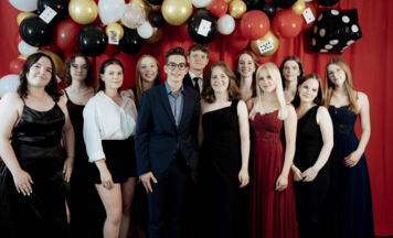 Zwei Maturabälle der Steyrer HLW in der Ennser Stadthalle