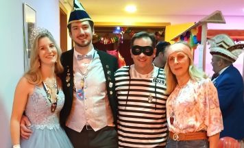 Maskenball in Roßleithen