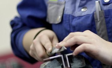 Betreuungs-Lücke: Schwieriger Wiedereinstieg für Frauen nach Elternzeit