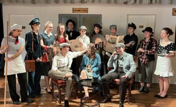 Stiftsgymnasium Kremsmünster bringt Kriminalkomödie von Erich Kästner auf die Bühne