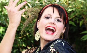 Muttertags-Kabarett mit Eva Maria Marold in Hinterstoder