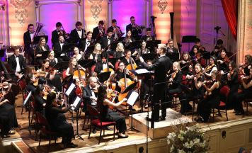 OÖ Philharmonie gastiert im Bad Haller Stadttheater