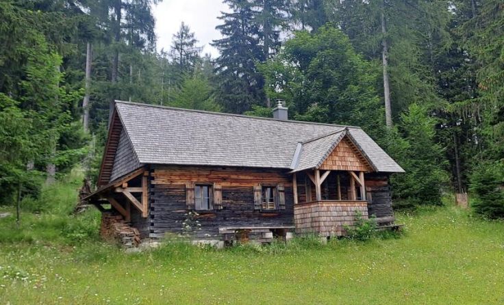 Die historische Jagdhütte auf der Weingartalm (Foto: Österreichische Bundesforste)