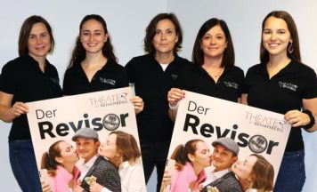 „Der Revisor“ auf der Bühne in Behamberg
