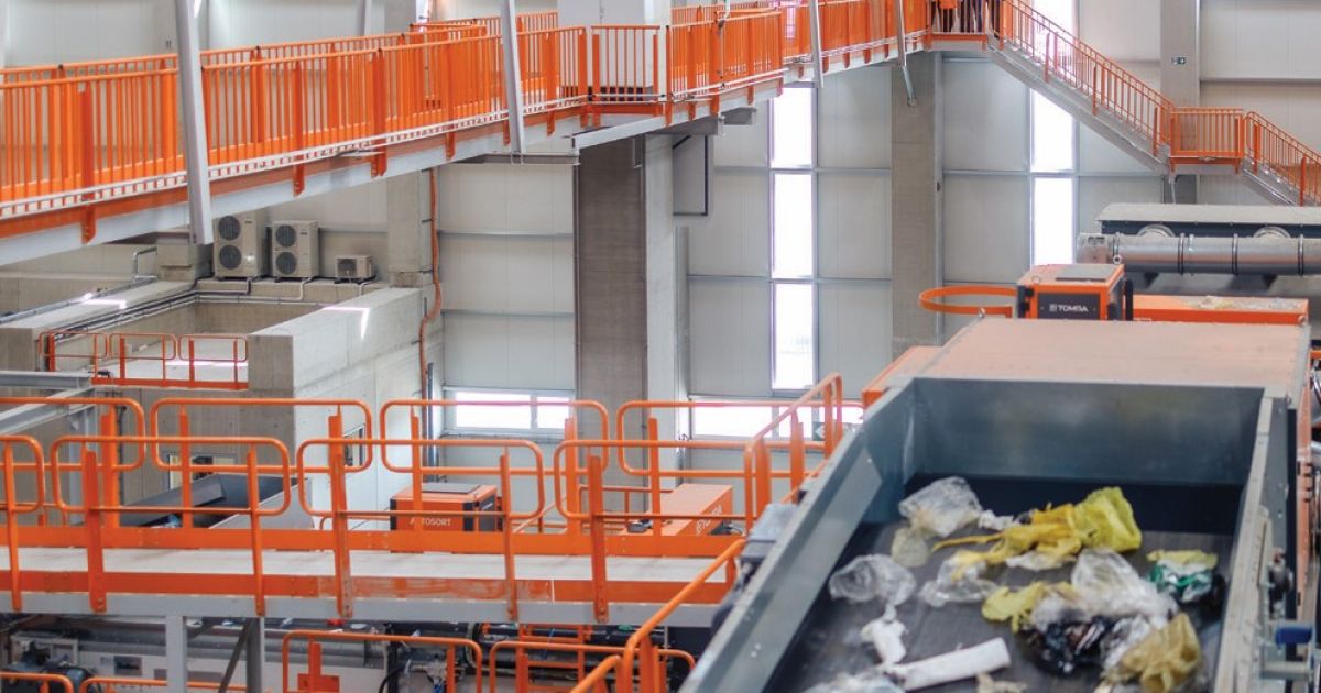 Excursion of the Green Seniors Steyr to the plastics sorting plant in Enns