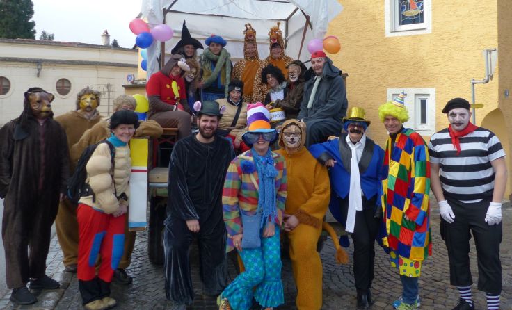 Große und kleine Narren feiern am Faschingsdienstag in Furth. Foto: Marktgemeinde Furth