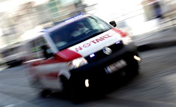 Fahrerflucht: Vier Verletzte bei Unfall auf B 35