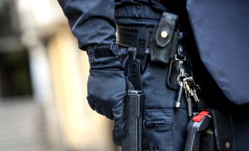 Betrunkener bedrohte Polizisten und Sanitäter