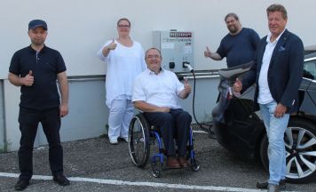 Neue Stromtankstelle in der Mitterau eröffnet