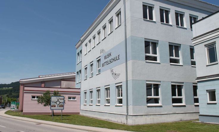 Der geplante Umbau des Schulgebäudes beschäftigt beide Gemeinden. Foto: Brandt