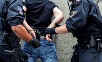 Fahndungserfolg: Polizei fasst Einbrecherbande nach wenigen Stunden
