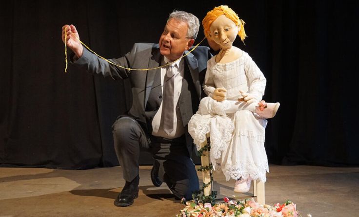 Puppenspieler Matthias Kuchta mit Rapunzel. (Foto: Edith Jaspers)