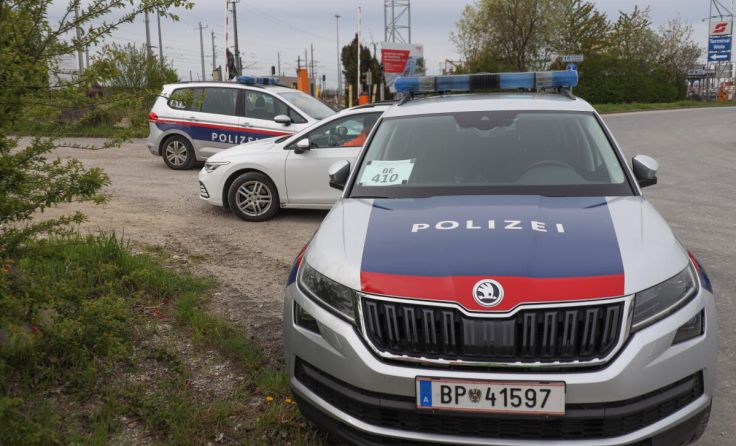 Die Polizei war mit etlichen Streifen vor Ort. (Foto: laumat.at/Matthias Lauber)