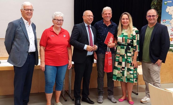 Josef Brandstötter wurde für seine 35-jährige Mitgliedschaft geehrt. (Foto: PV Bauer)
