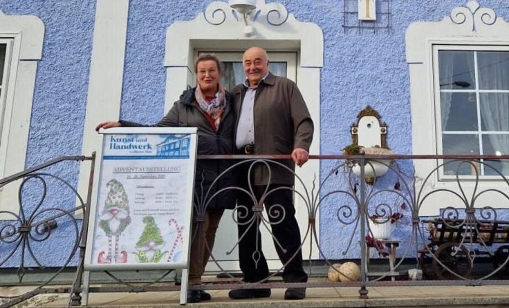 Helga Piberhof und Ludwig Pfaffenbichler laden in ihr Blaues Haus in Kremsdorf. (Foto: Privat)