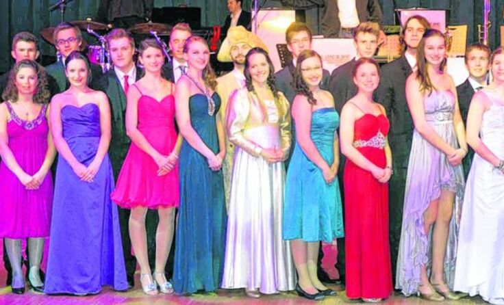Eröffnet wird der Ball von der Eferdinger Jugend.