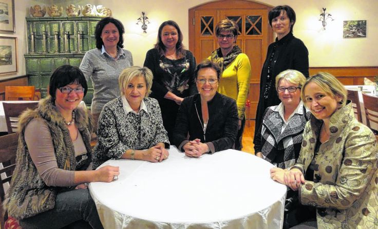 Die OÖVP Frauen des Bezirks Eferding freuen sich auf den Abend. 