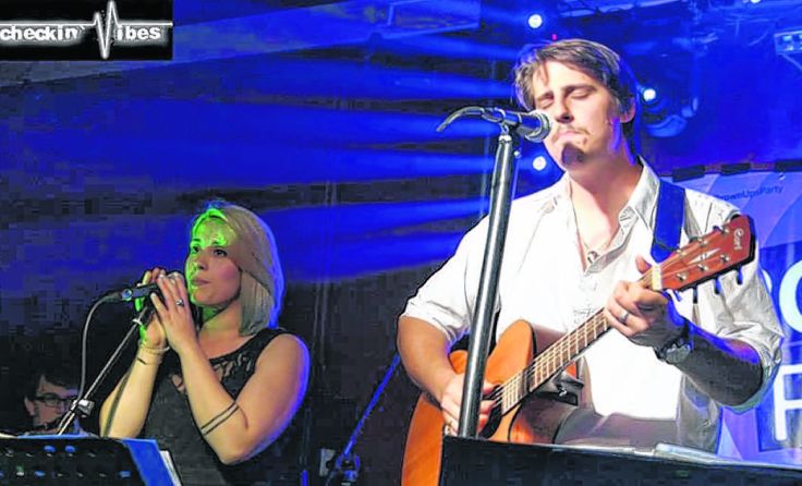 Die Checkin‘ Vibes spielen beim Sommerfest im Institut Hartheim auf.