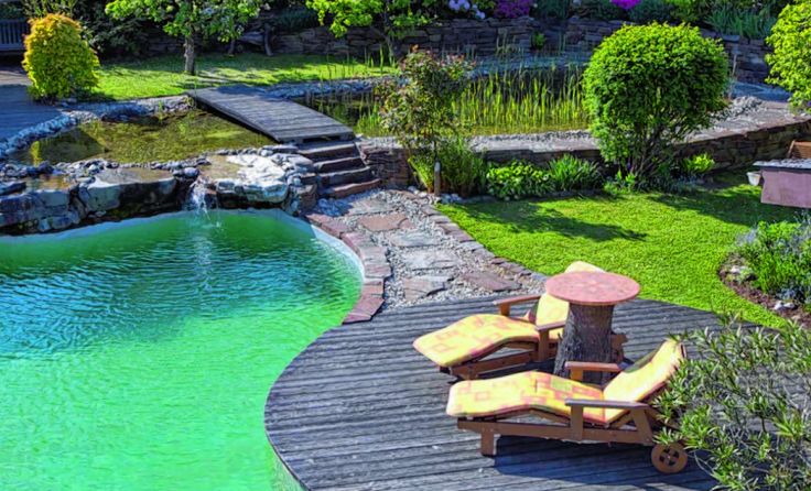 Schwimmteiche sind wahre Oasen der Abkühlung. Foto: www.freiraum.cc
