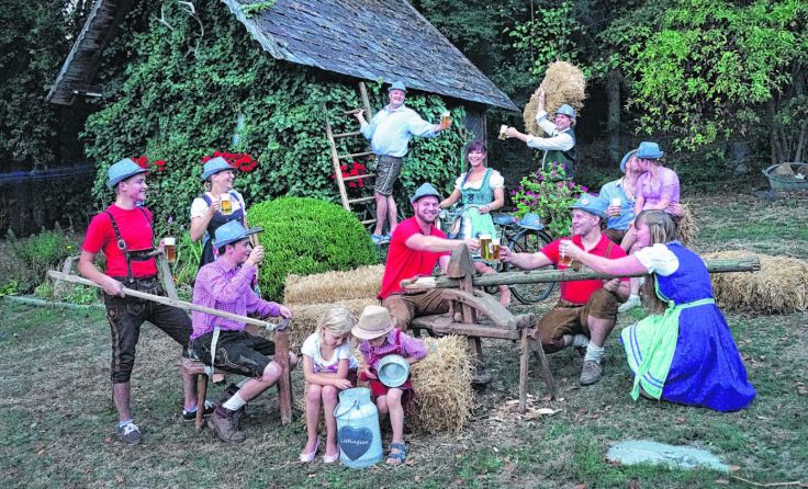 Wiesenstimmung ist beim Burgschatten Oktoberfest in Hilkering angesagt. 