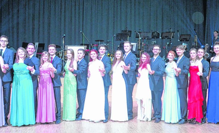Traditionell eröffnet wurde der Ball von der Eferdinger Jugend. Foto: Gföllner