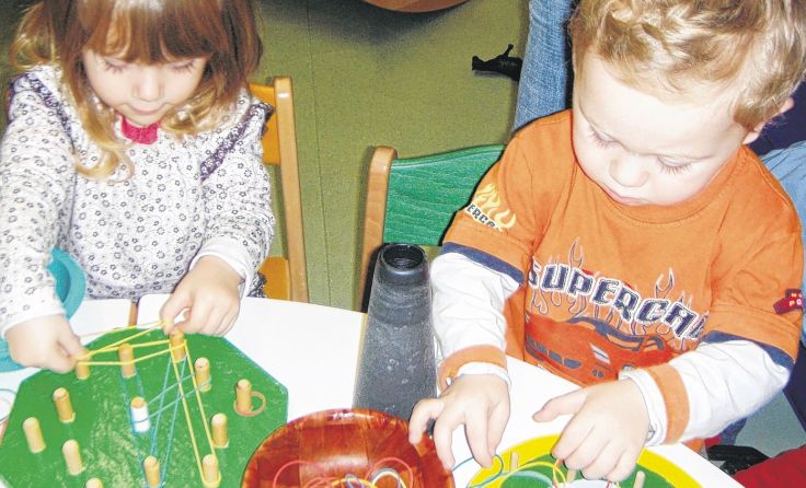 In den Spielgruppen können die Kleinen gemeinsam die Welt entdecken, spielen und basteln. 