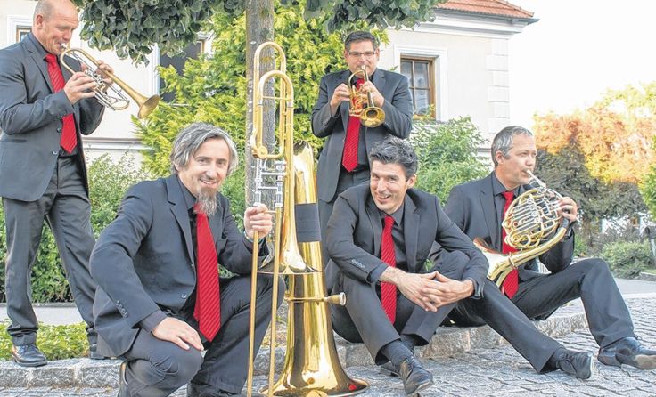 Vario Brass sind am 5. August zu Gast in Wallern.